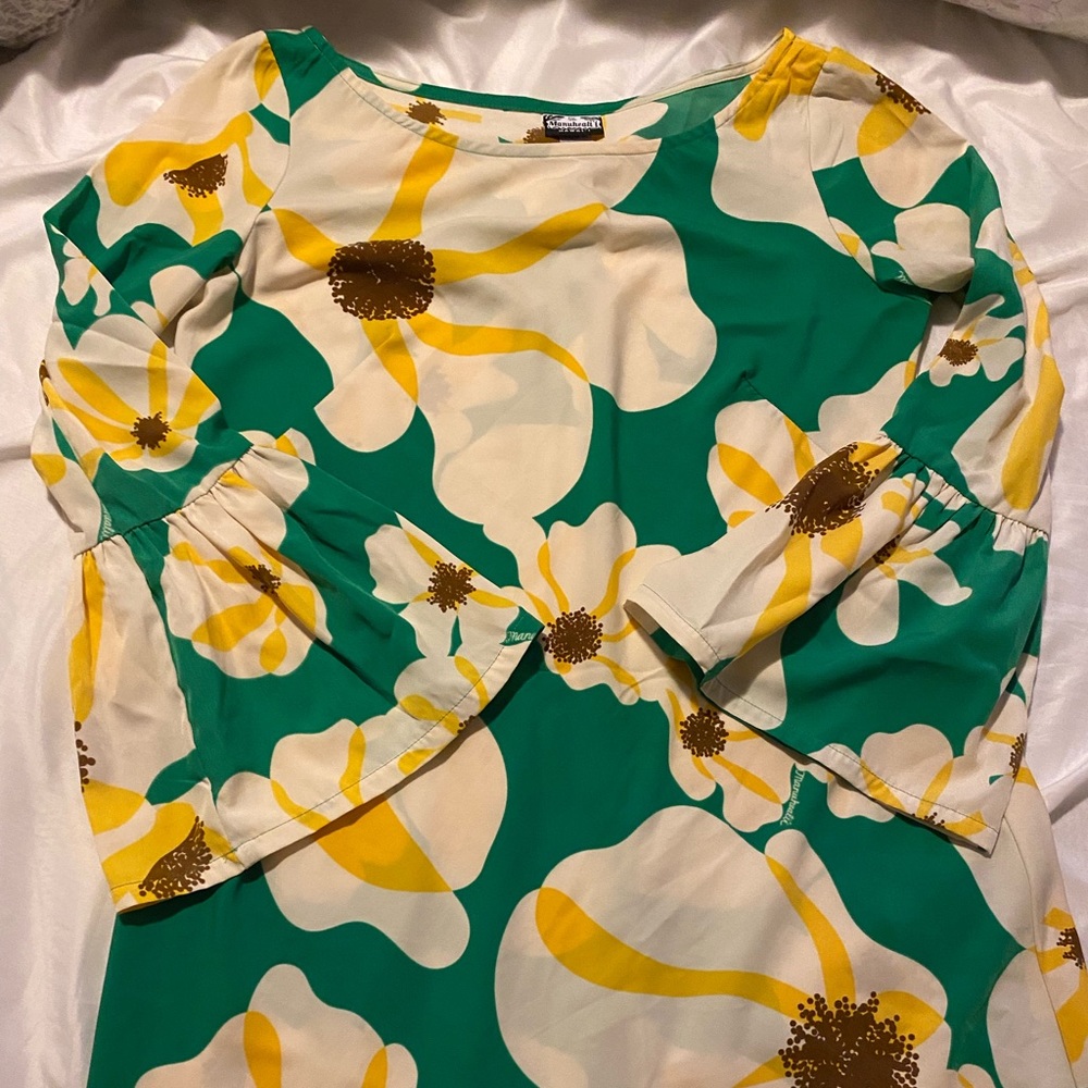 Manuhealii Flare Sleeve Dress